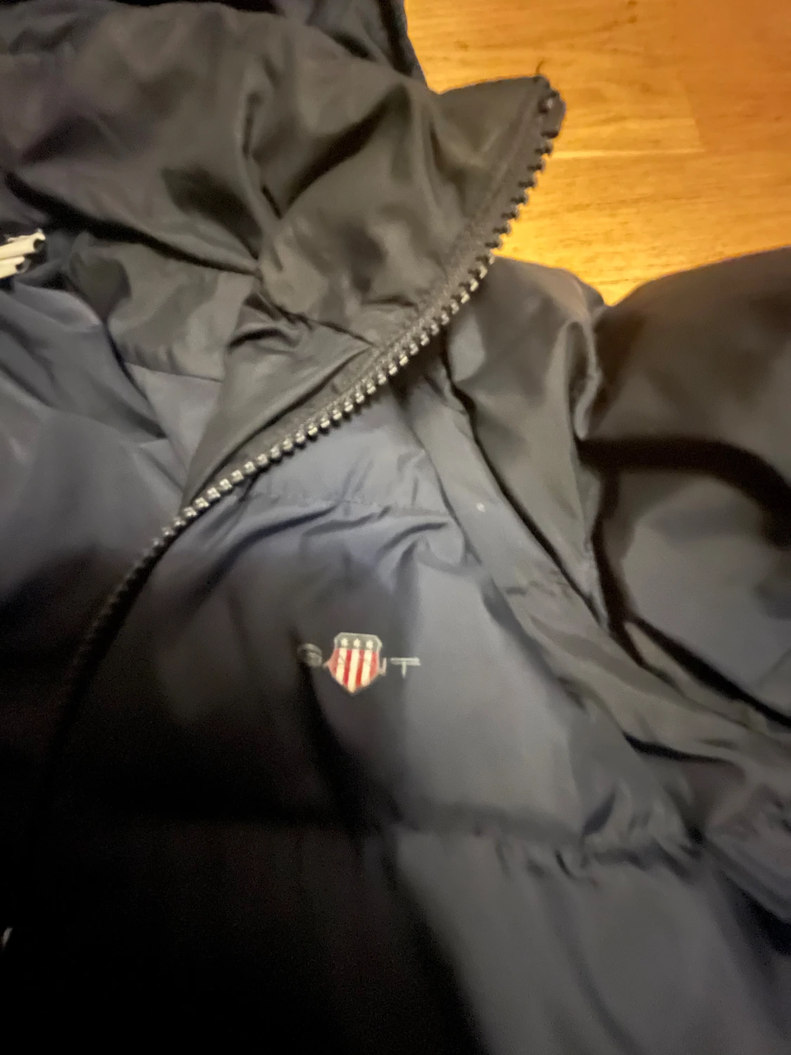 Mörkblå pufferjacka från GANT - 2