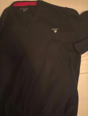 Gant tröja! - Storlek medium färg svart 