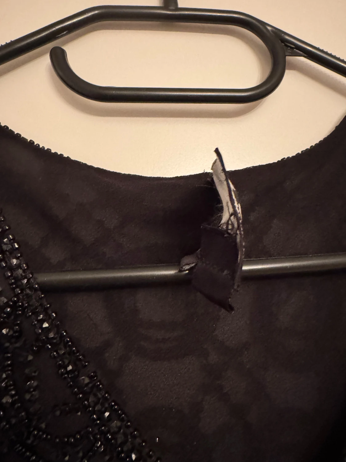 Svart glittrig topp - 2