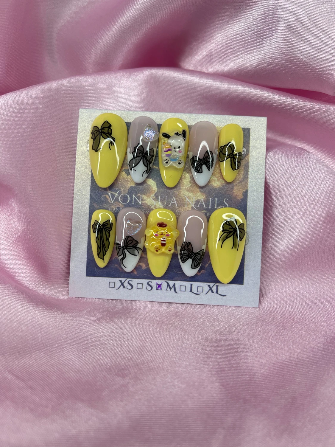 Honeyboo (M);Medium Almond