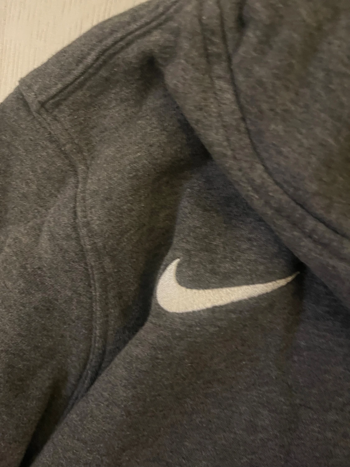 Mörkgrå Nike hoodie med huva - 3