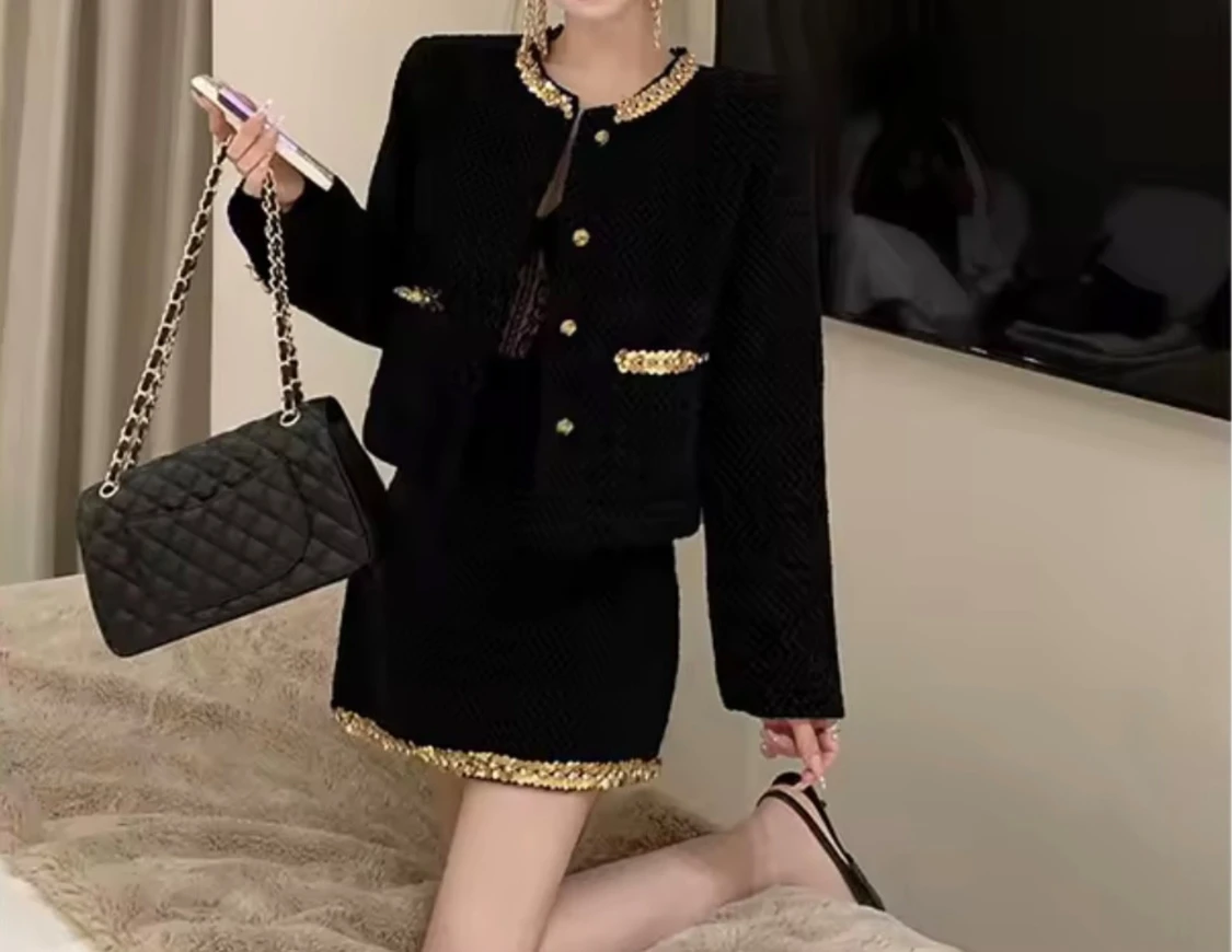 Set Svart jacks  och kjol med shorts under kjol  - 3