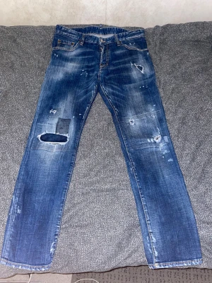 Dsquared2 Jeans - Äkta dsq2 jeans, storlek 48, (typ S-M)