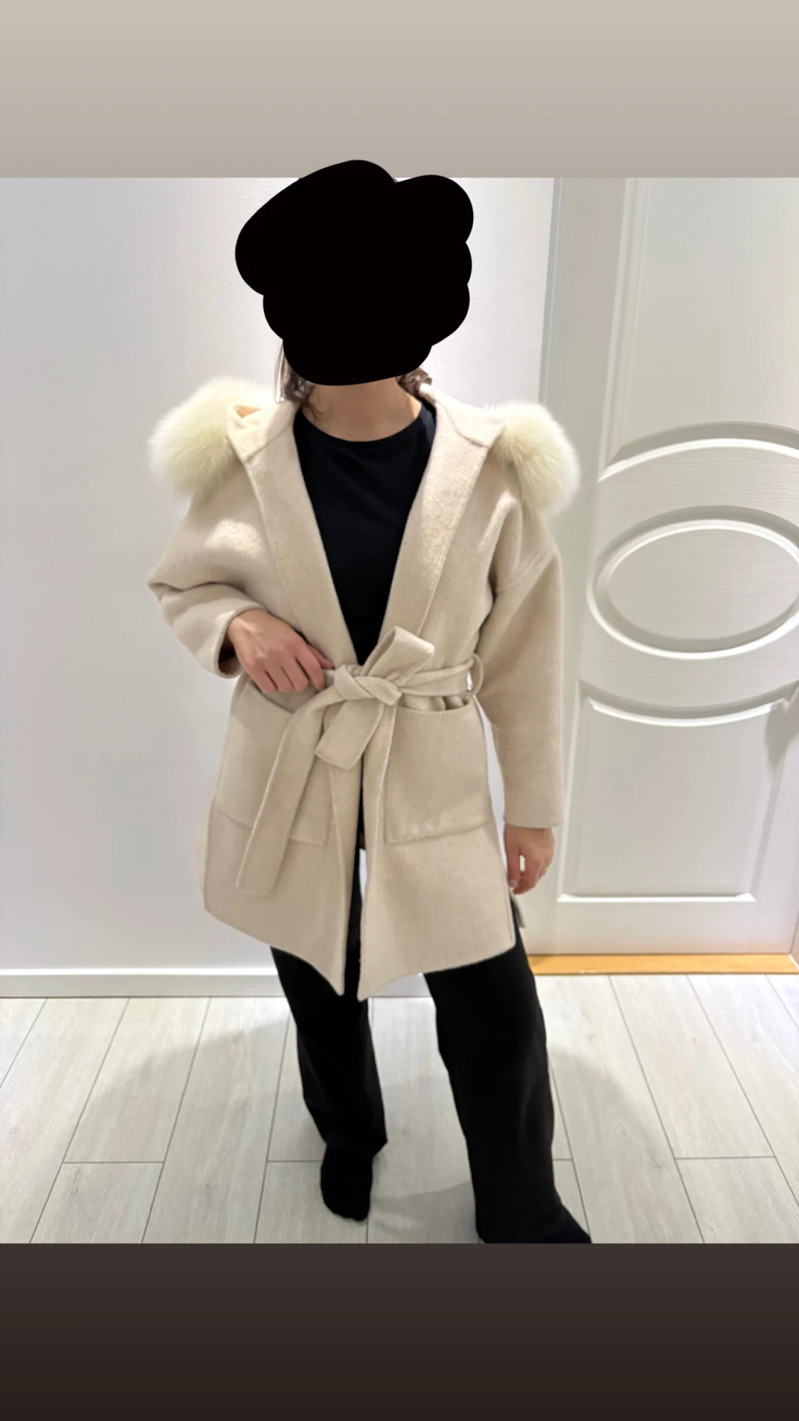 Beige kappa FUR STOCKHOLM
