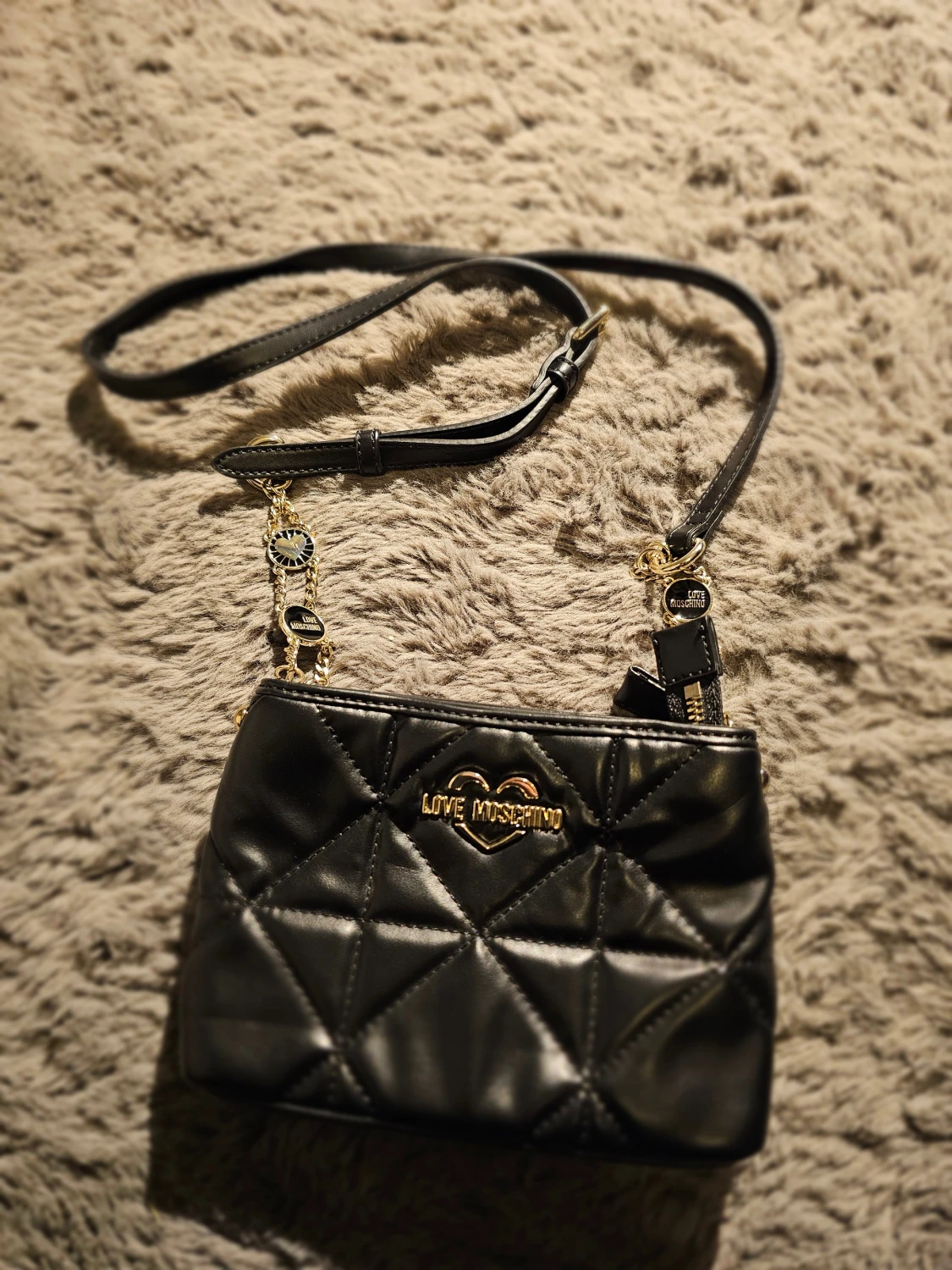 Axelväska=handväska