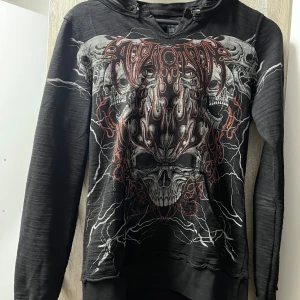 Y2K vintage emo hoodie(tight fit) - never used! original so it’s expensive!