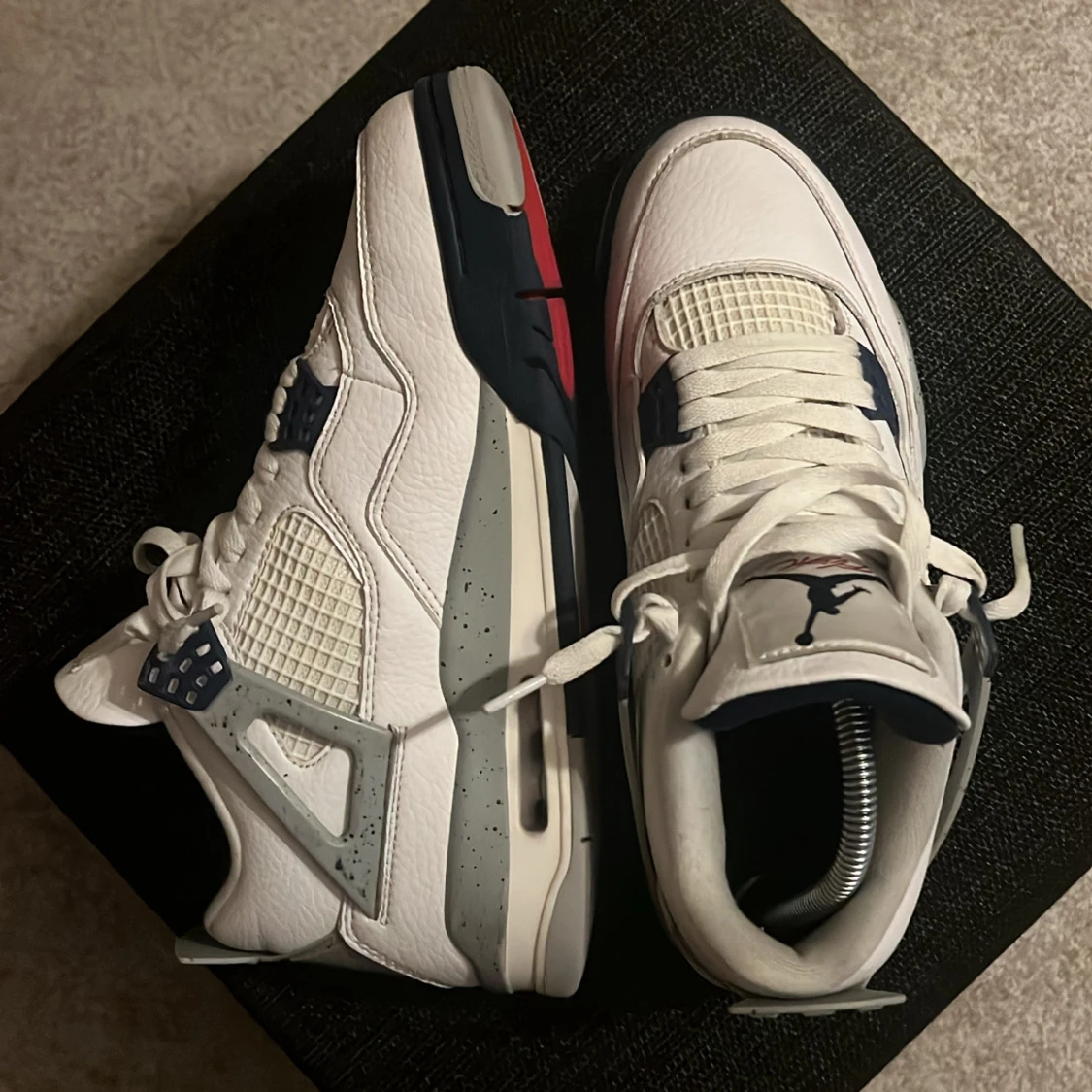 Jordan 4 Midnight Navy - 3