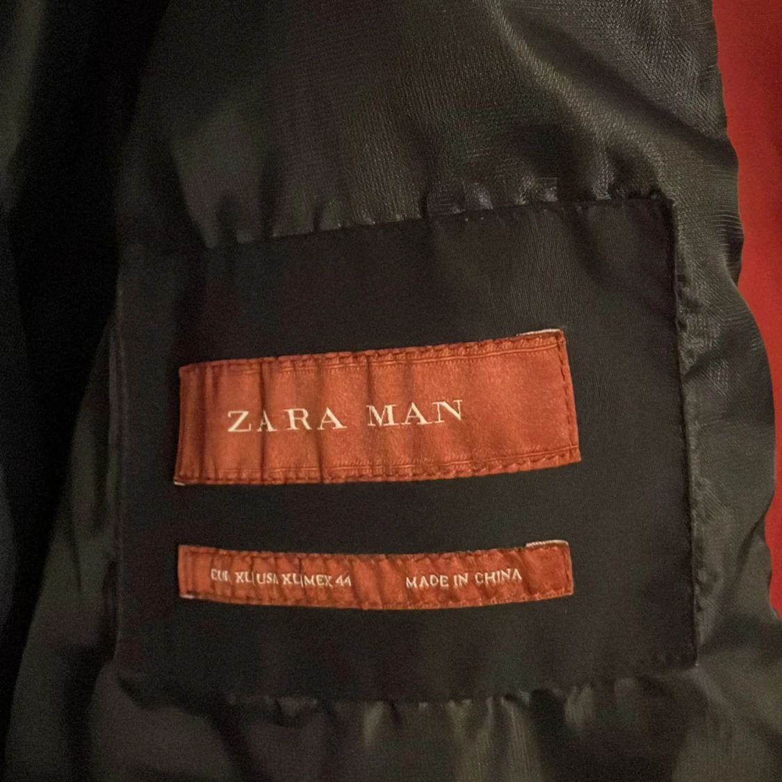 Röd pufferjacka från Zara Man XL - 3