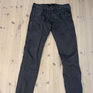 Replay Anbass jeans - Replay jeans | Modellen Anbass | Mycket bra skick | Storlek 31/32 | Skriv till mig vid frågor!📩