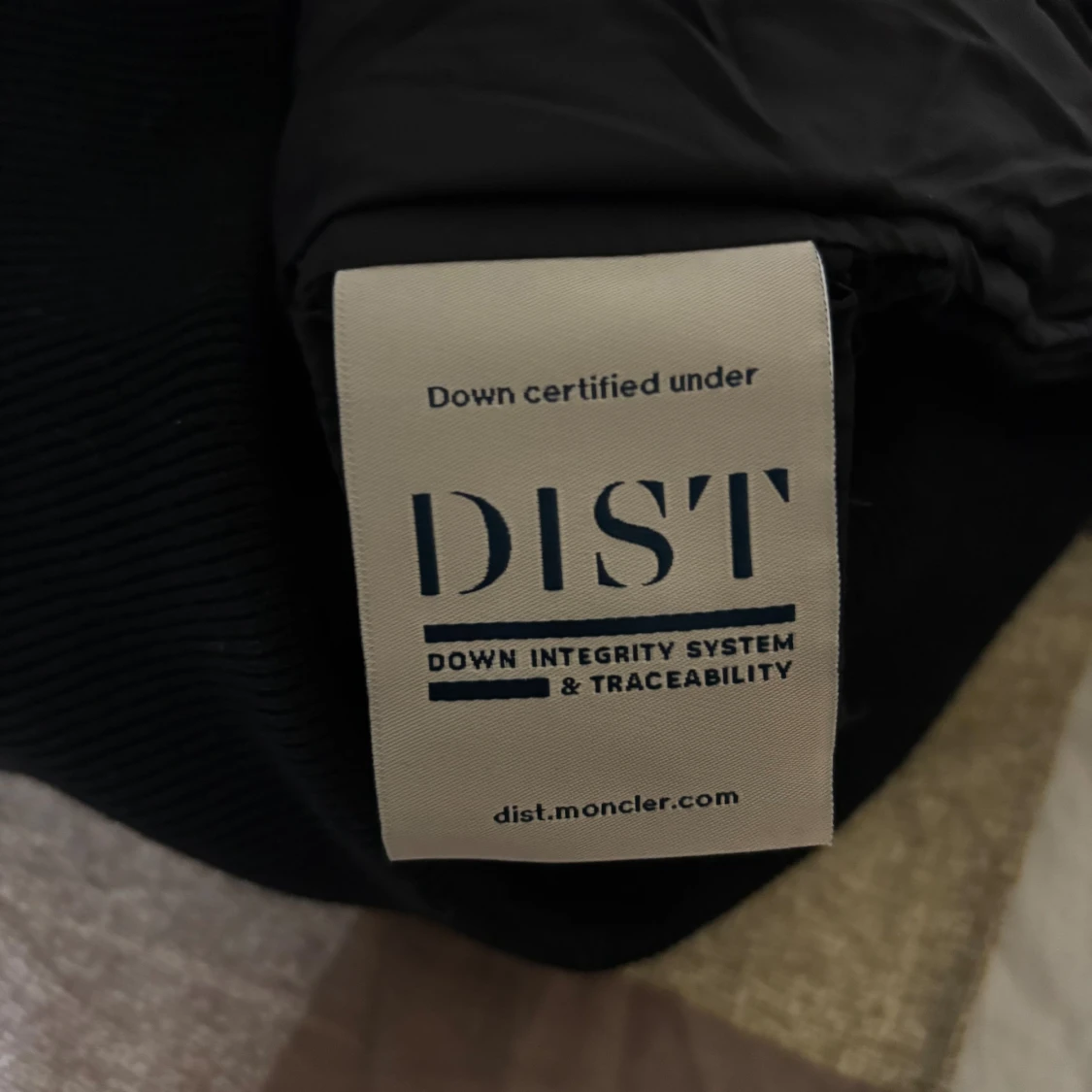 Svart dunjacka från Moncler - 2