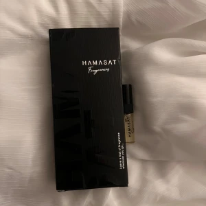 Coconut Vanilla Parfym med parfymoljan - Parfym i lukt av Cocount Vanilla, köpt utomlands och kommer med parfymoljan. Parfymen är 100 ml och har ej använts. 