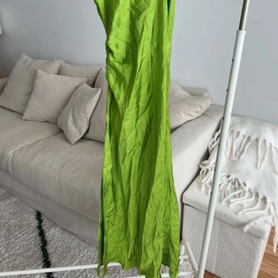 Grön långklänning från Zara 💚 - 4