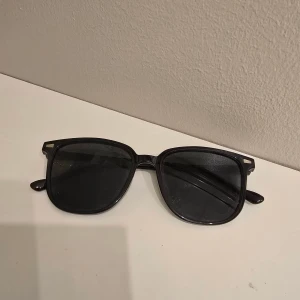 Solglasögon - Solglasögon