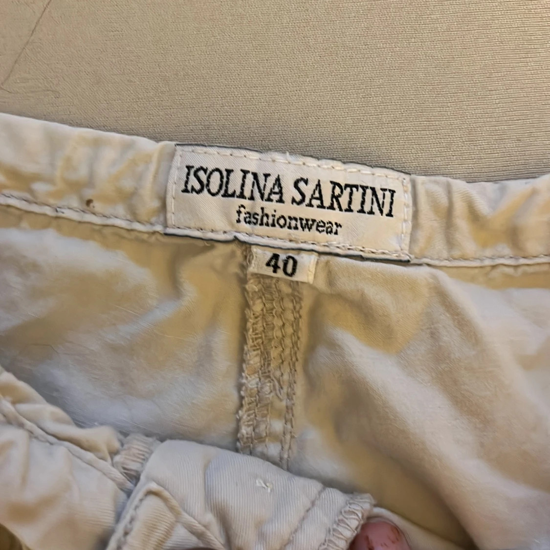 Beiga linnebyxor från Isolina Sartini - 1