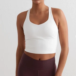 Aimn träningstopp - Oanvänd jättefin träningstopp från Aimn. Storlek XS med avtagbar vaddering. Nypris: 499kr