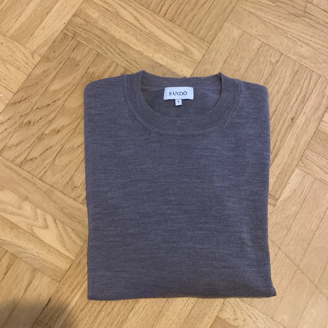 Grå stickad tröja från Sandö - 2