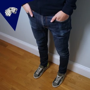NUDIE LEAN DEAN  - Feta Nudie Jeans Lean Dean | Skick: 8.5/10 | Strl: W31 L32| Modellen är 182 cm | Hör av dig vid intresse eller om du undrar någonting! 