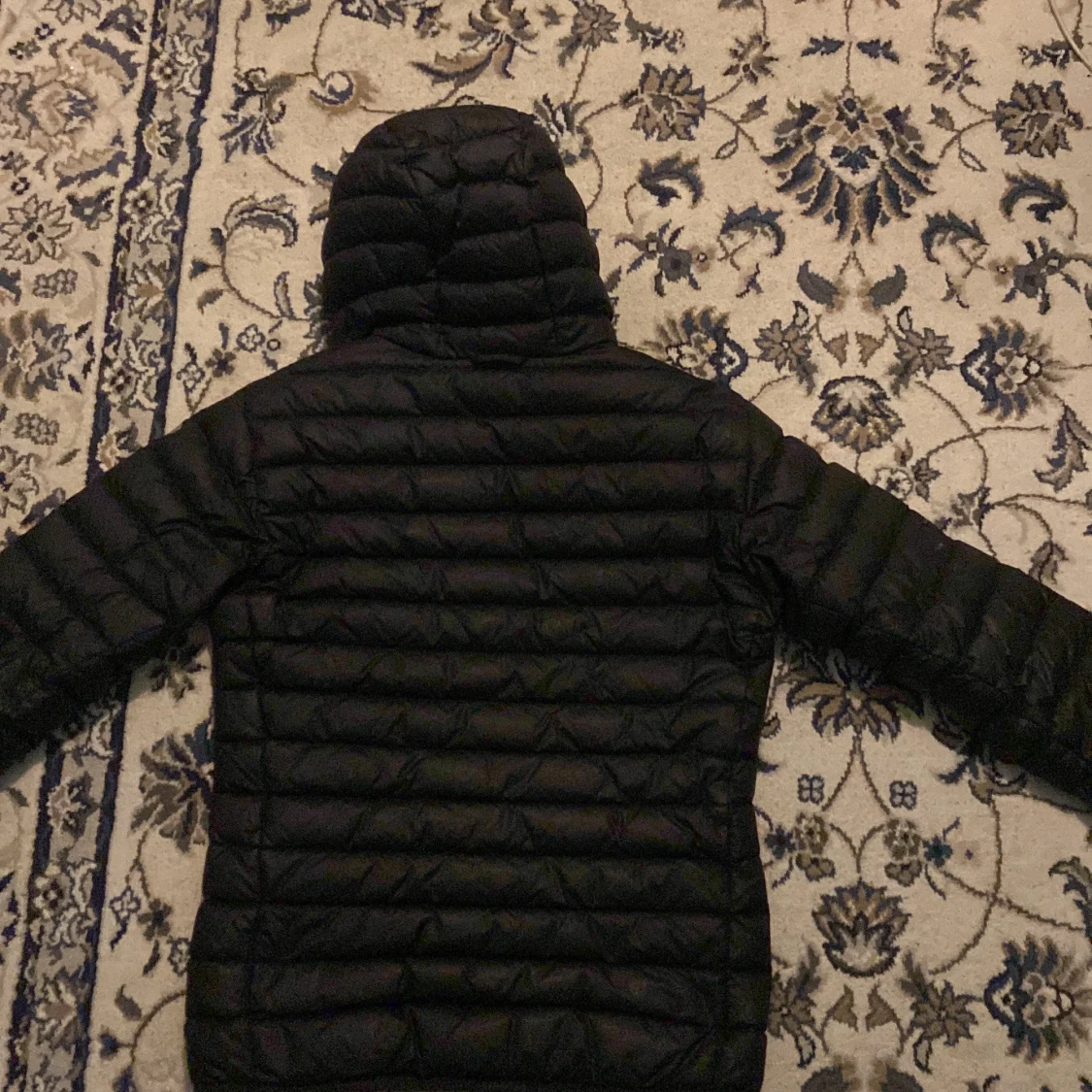 Svart dunjacka Peak Performance - 3