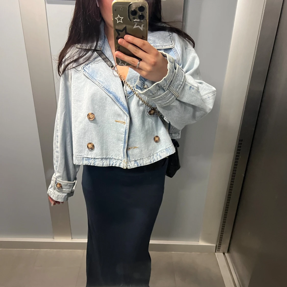 Ljusblå jeansjacka