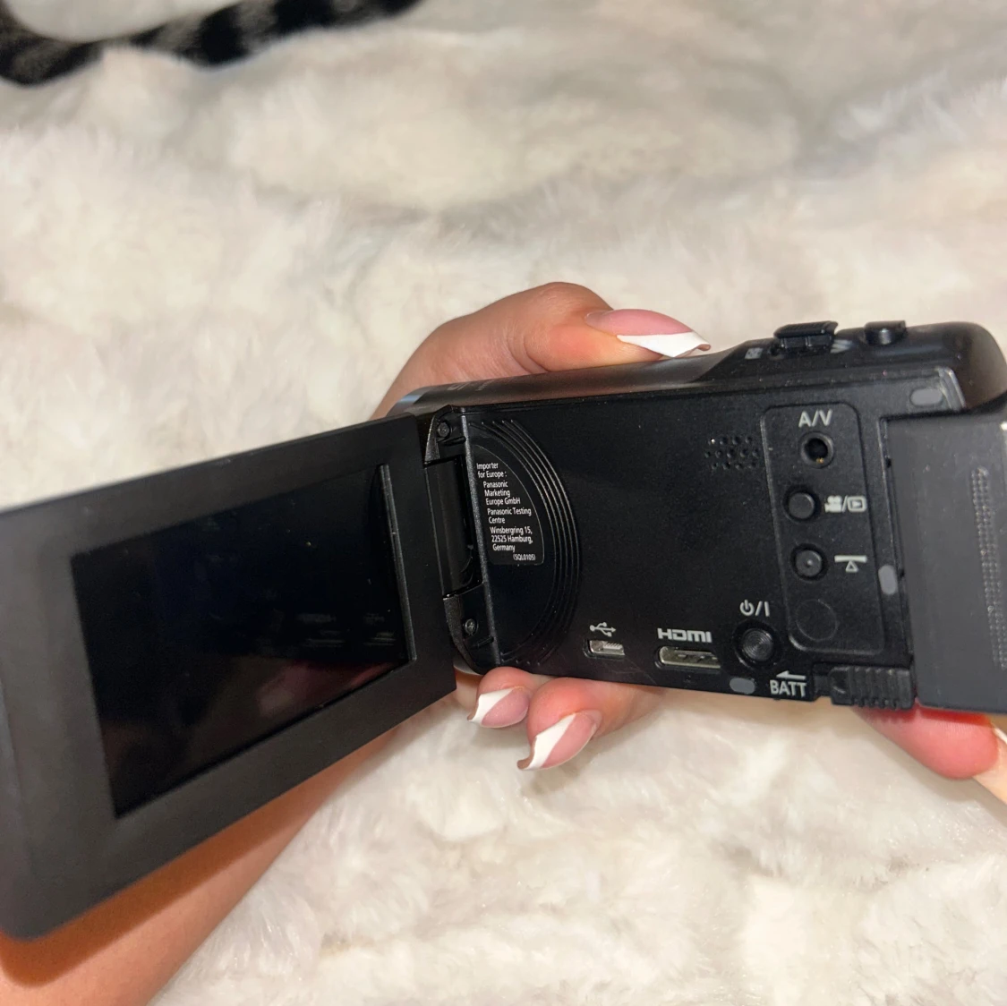 Panasonic HC-V260 Full HD Camcorder - 1