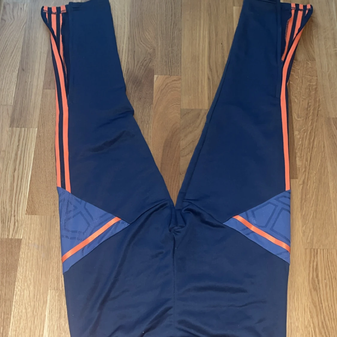 Manchester United träningsbyxor Adidas - 1