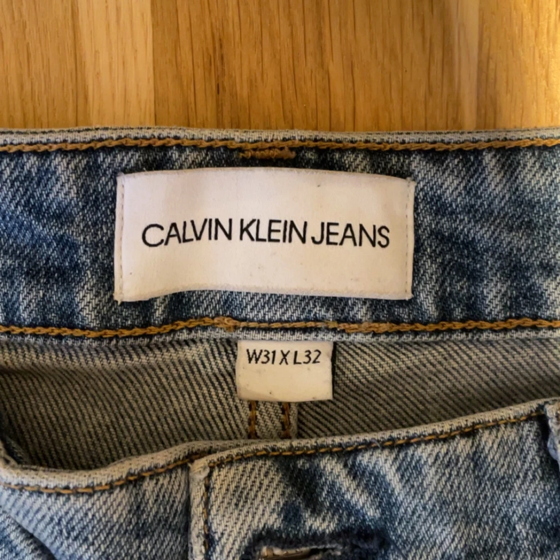 Ljusblå jeans från Calvin Klein W31 L32 - 1