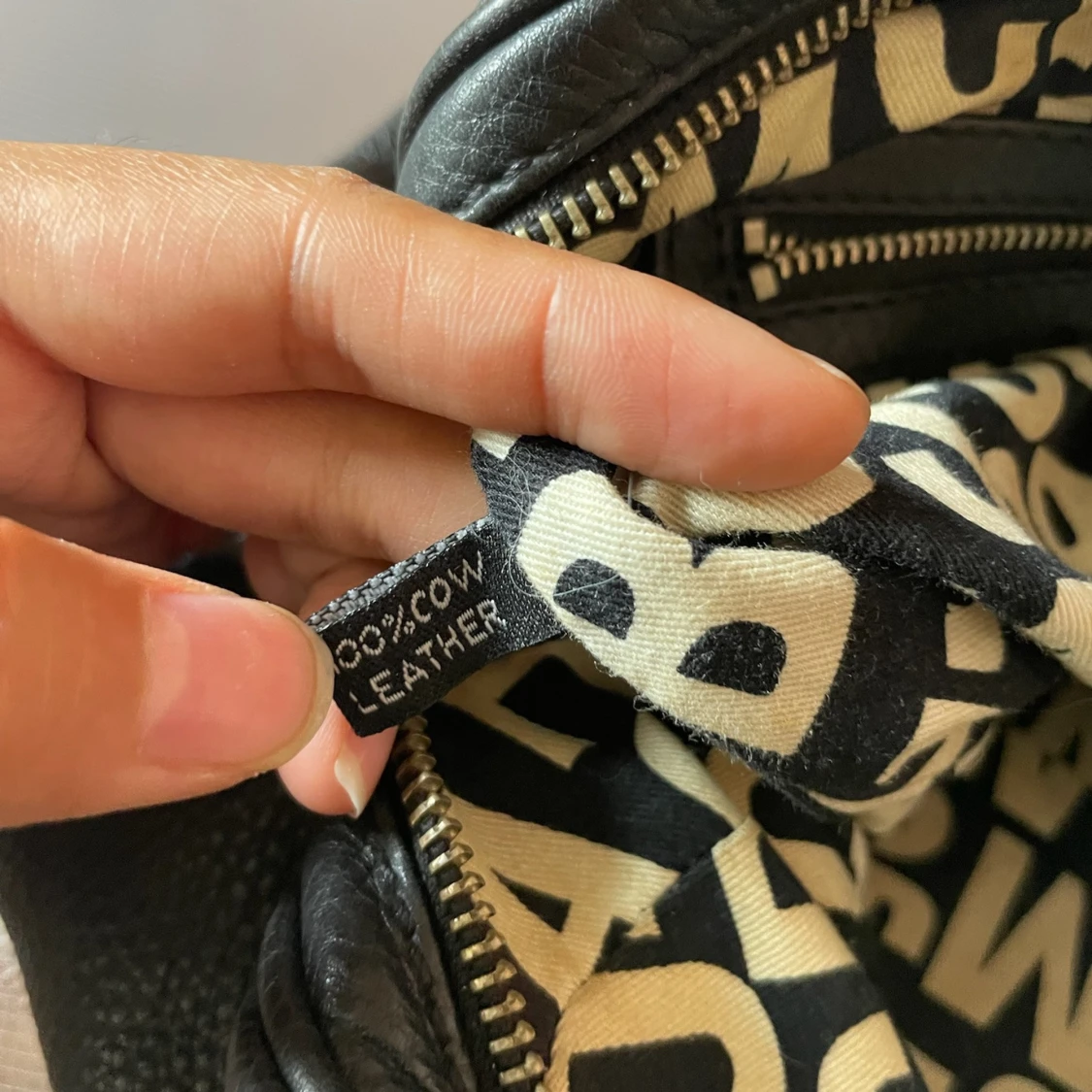 Svart handväska från Marc by Marc Jacobs - 3