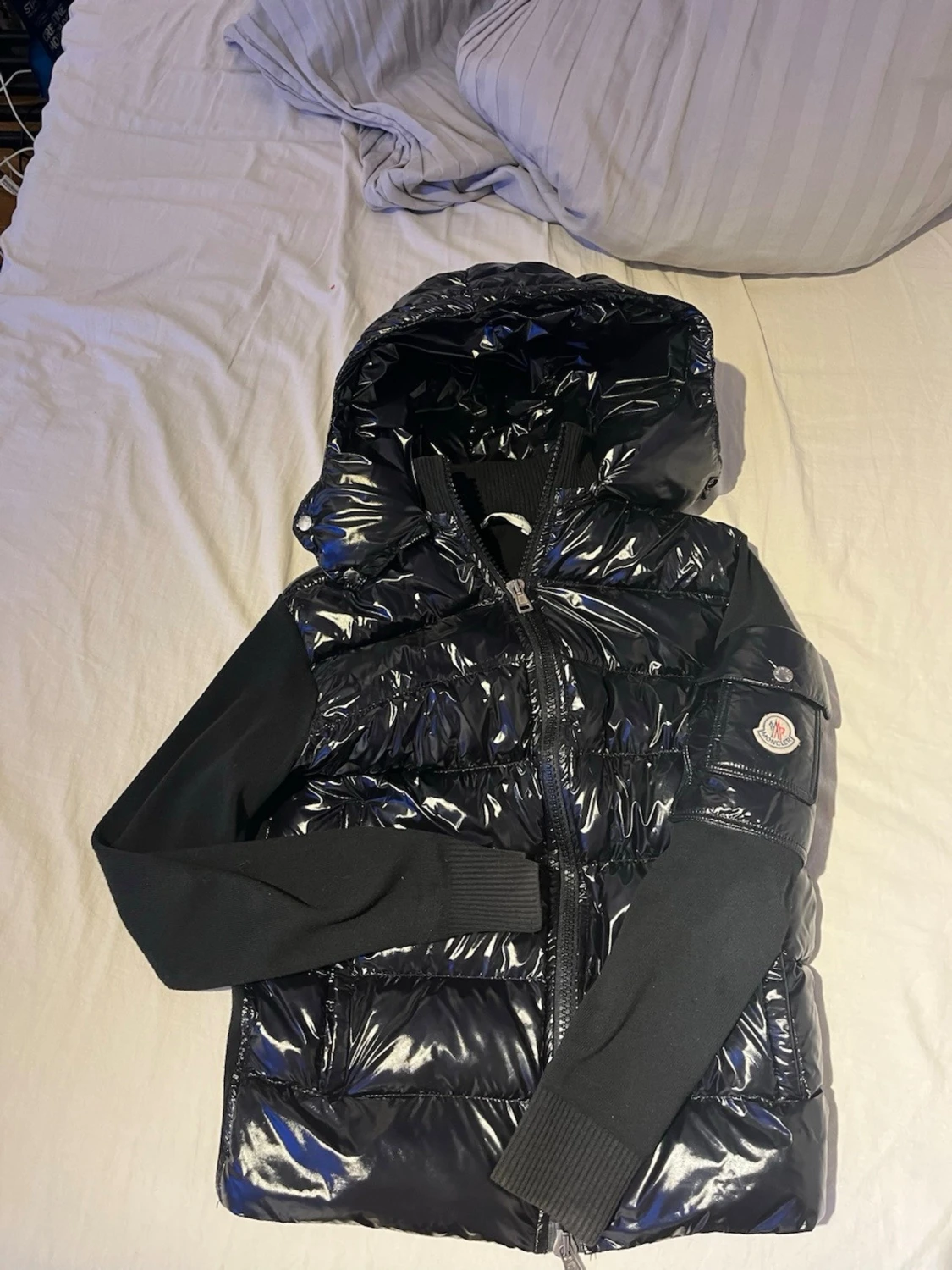 Svart pufferjacka från Moncler