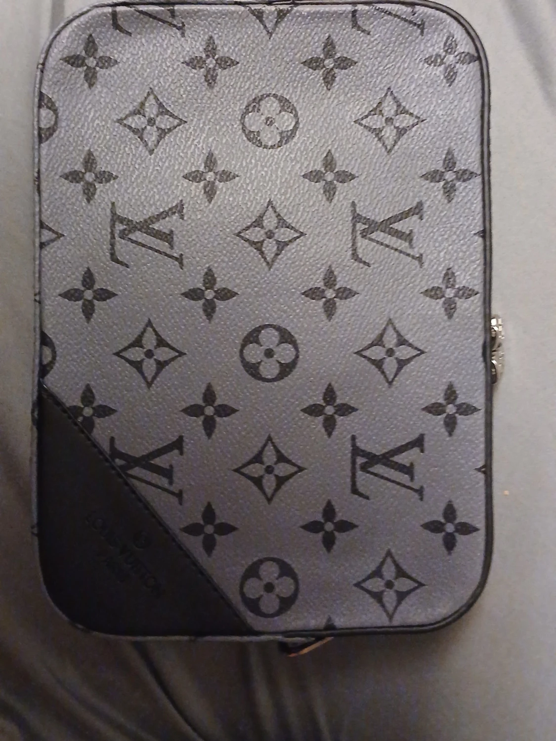 Väska  i grått - 2