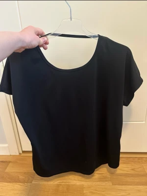 Tränings T-shirt stl S - Fint skick! 