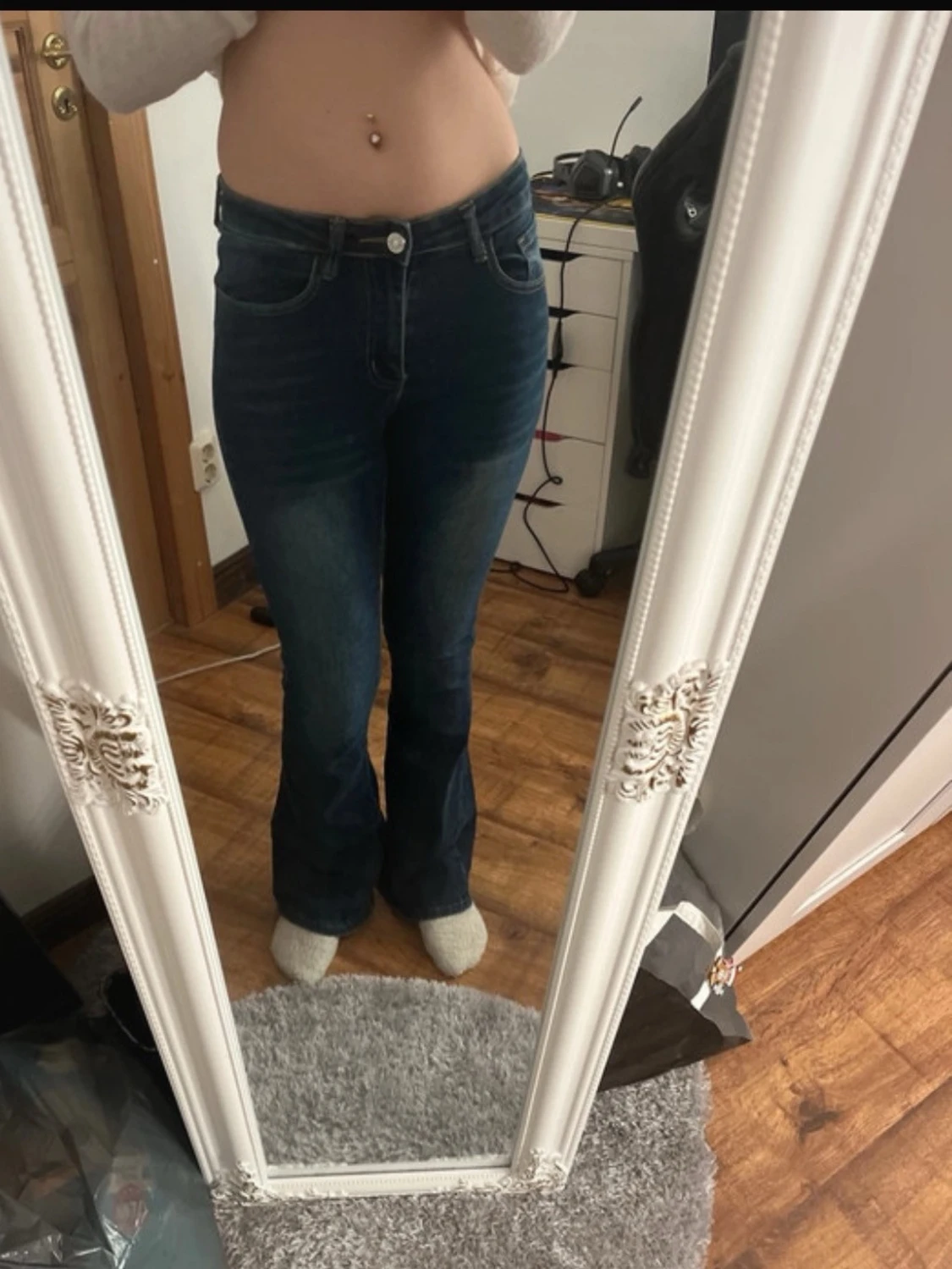 Mörkblå bootcut jeans med låg midja - 1