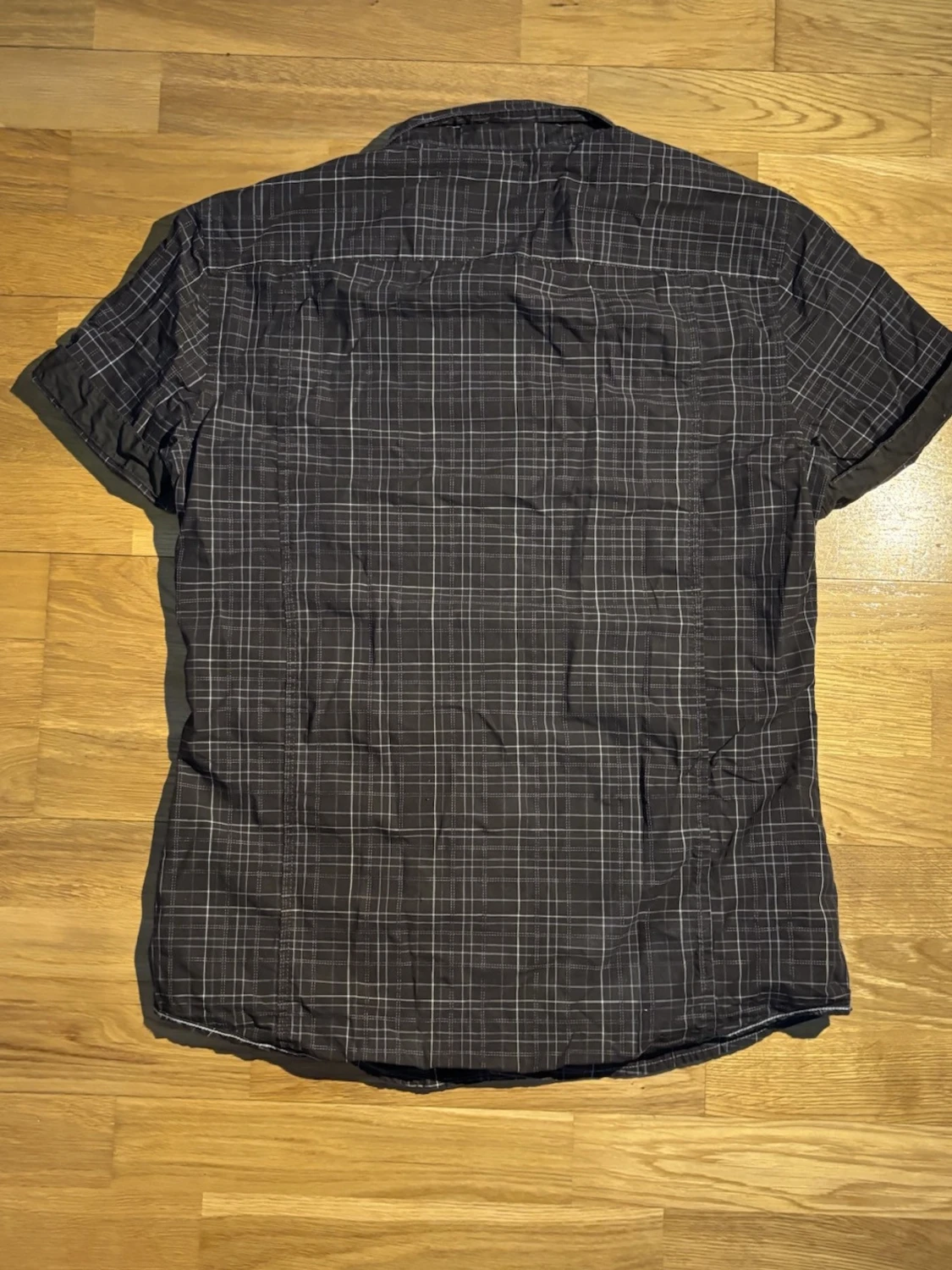 Rutig kortärmad skjorta från Esprit - 1