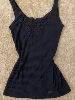 Hollister California Blå Vintage Linne - I väldigt bra skick! Storlek XS 💙