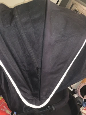 Kronan Duo S Sittdel  - Sittdel i mycket fint skick, till Kronan Duo S barnvagn. Stått förvarad inomhus! 