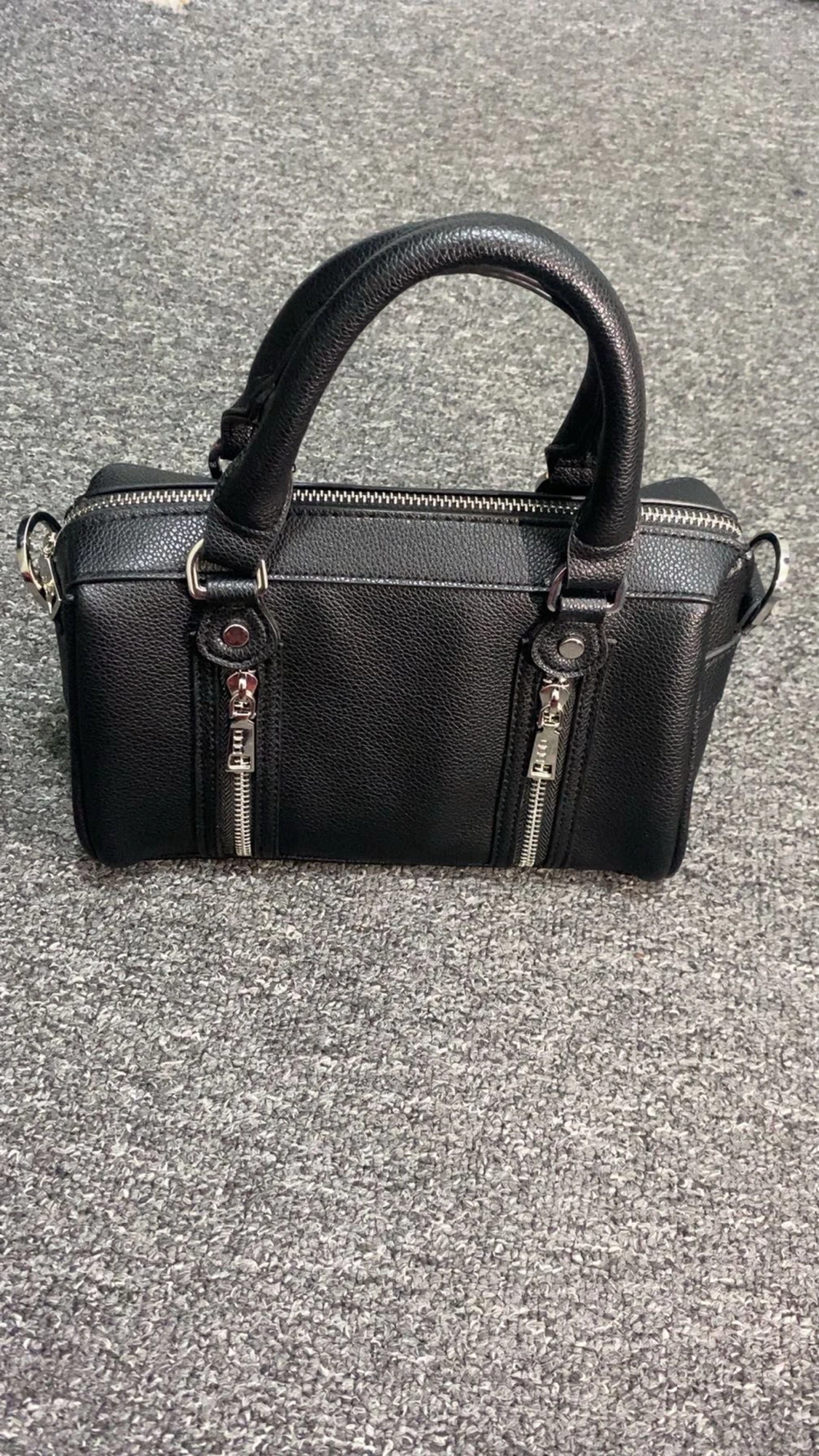 Svart handväska från Misako