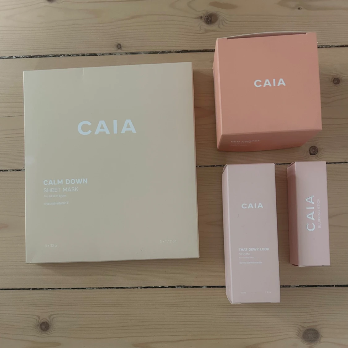 Paket från CAIA Cosmetics – Hudvård  | Sheet mask | Serum | Stick | Mask
