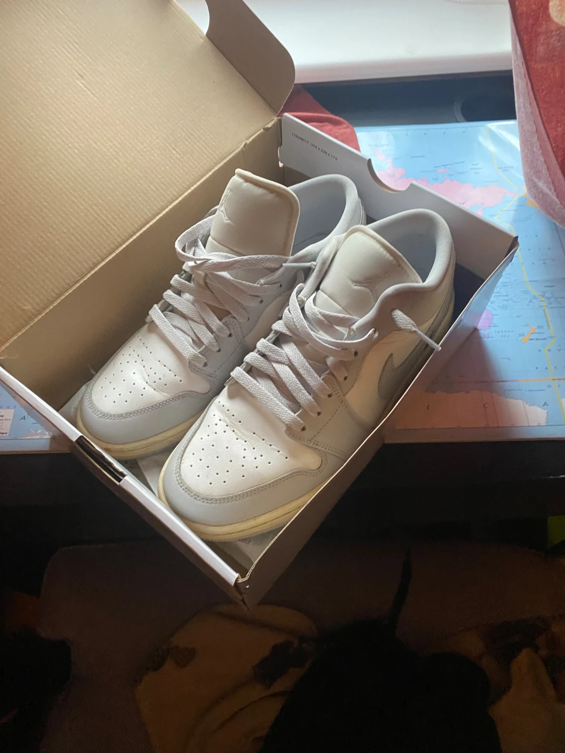 Nike Air Jordan 1 Low Triple White