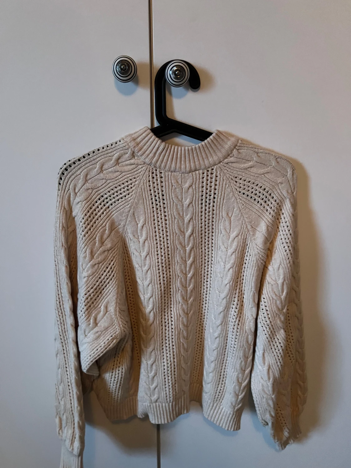 Beige stickad tröja från Object - 1