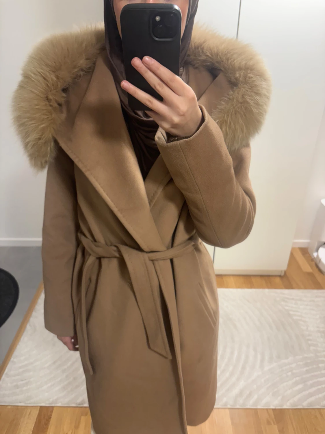 Beige Max Mara kappa med päls - 2