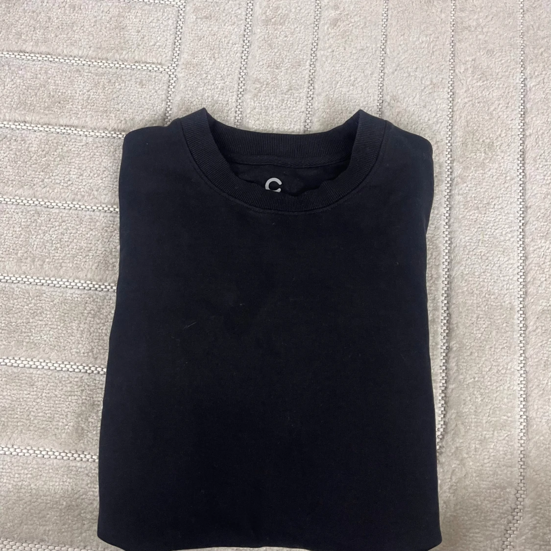 Svart crewneck från Chimi, stl S - 1