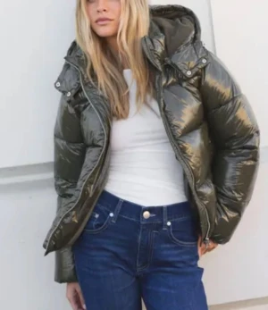 Glansig mörkgrön pufferjacka Nelly M - Byter denna helt nya Nelly jacka i M mot en likadan i S!