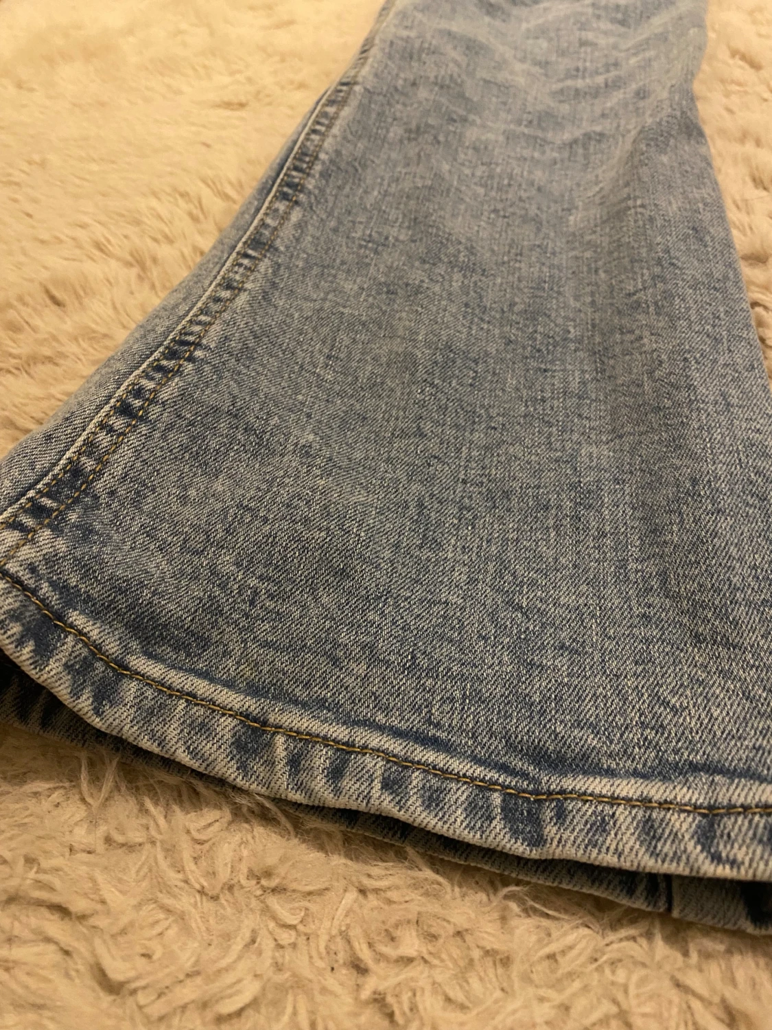 Bootcut jeans med broderi från Lager157 - 5