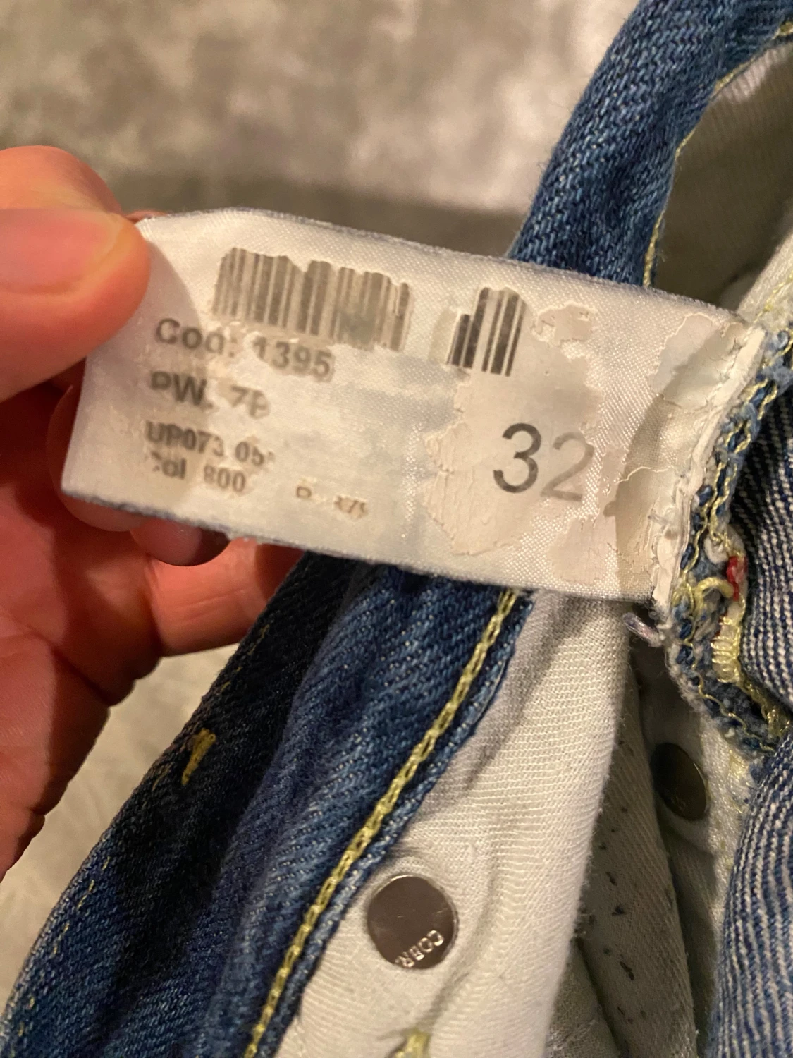 Blå jeans i rak modell, storlek 32 - 3
