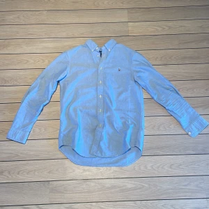 Polo Ralph lauren skjorta - En sjysst skjorta från Ralph lauren. 