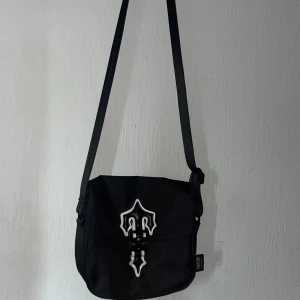 Tap*tar väska  - Säljer min trapstar väska. Den ör nästan helt ny. Har bara använt den 5 gånger. 