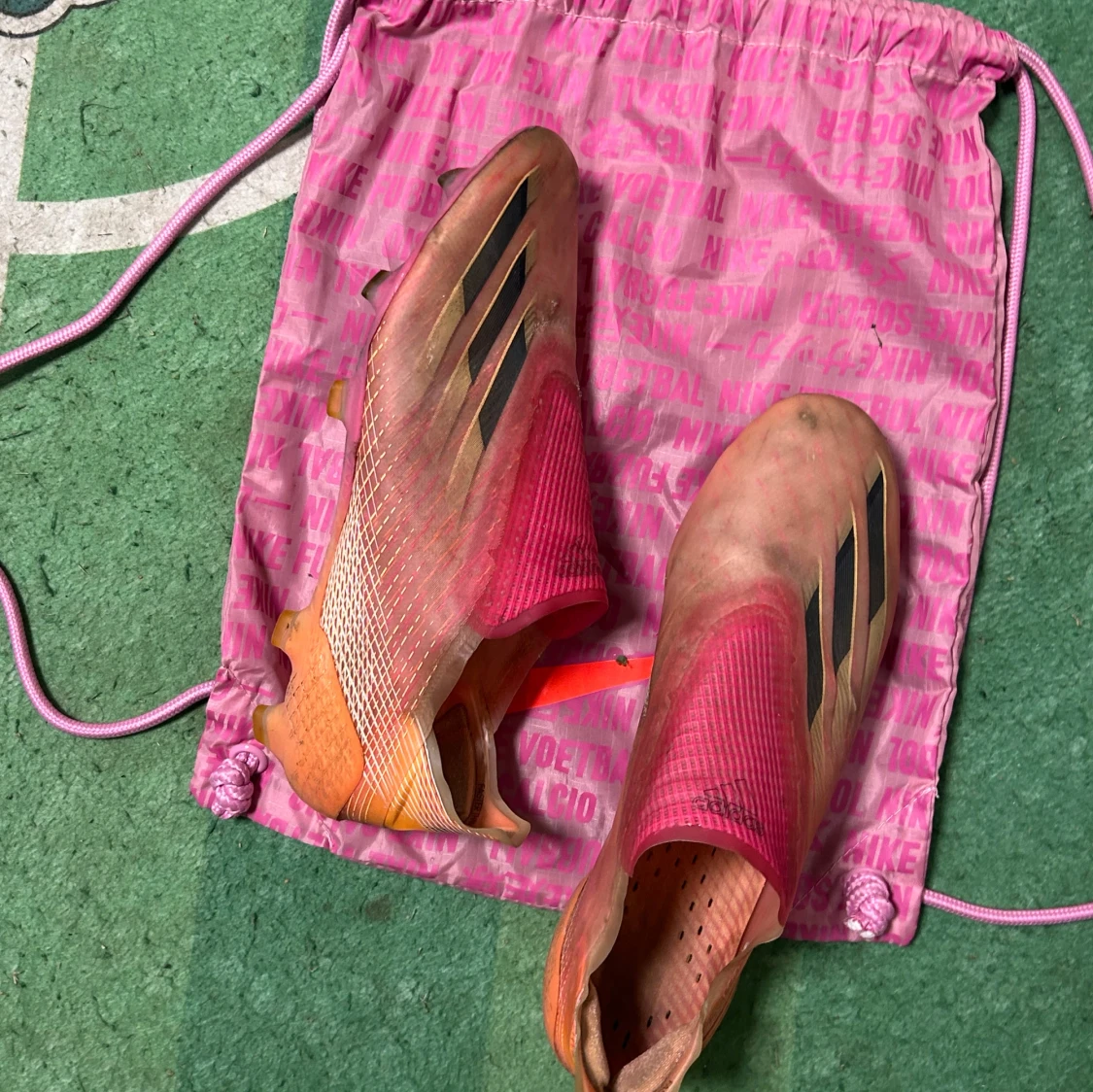 Adidas rosa fotbollsskor utan snörning - 2