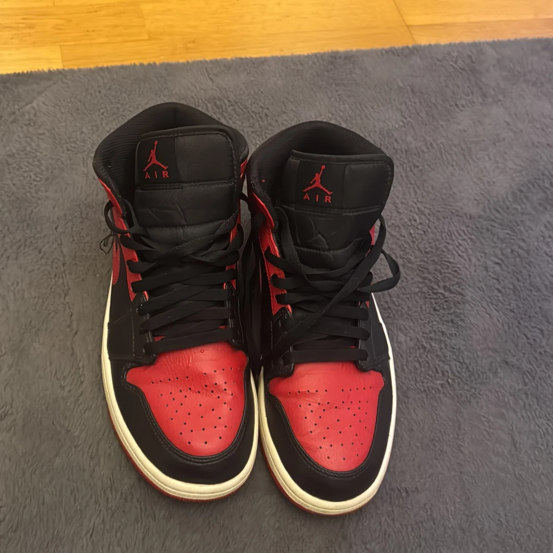 Nike Air Jordan 1 Bred Svart/Röd - 2
