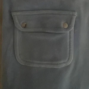 Ljusblåa juicybyxor  - Säljer ett par ljusblå juicybyxor. Köptes för 1299 har använts ett få antal gånger