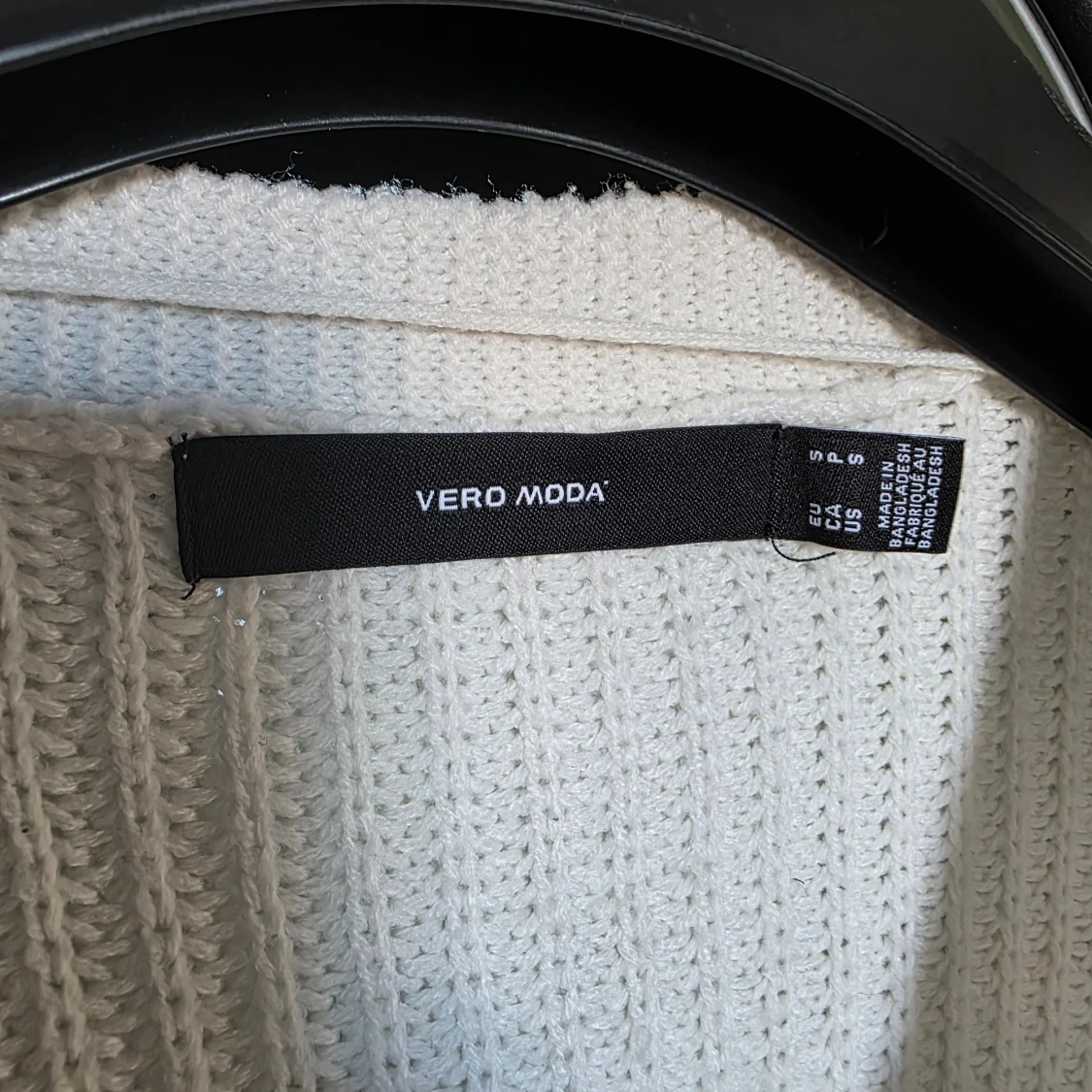 Vit stickad kofta från Vero Moda - 1