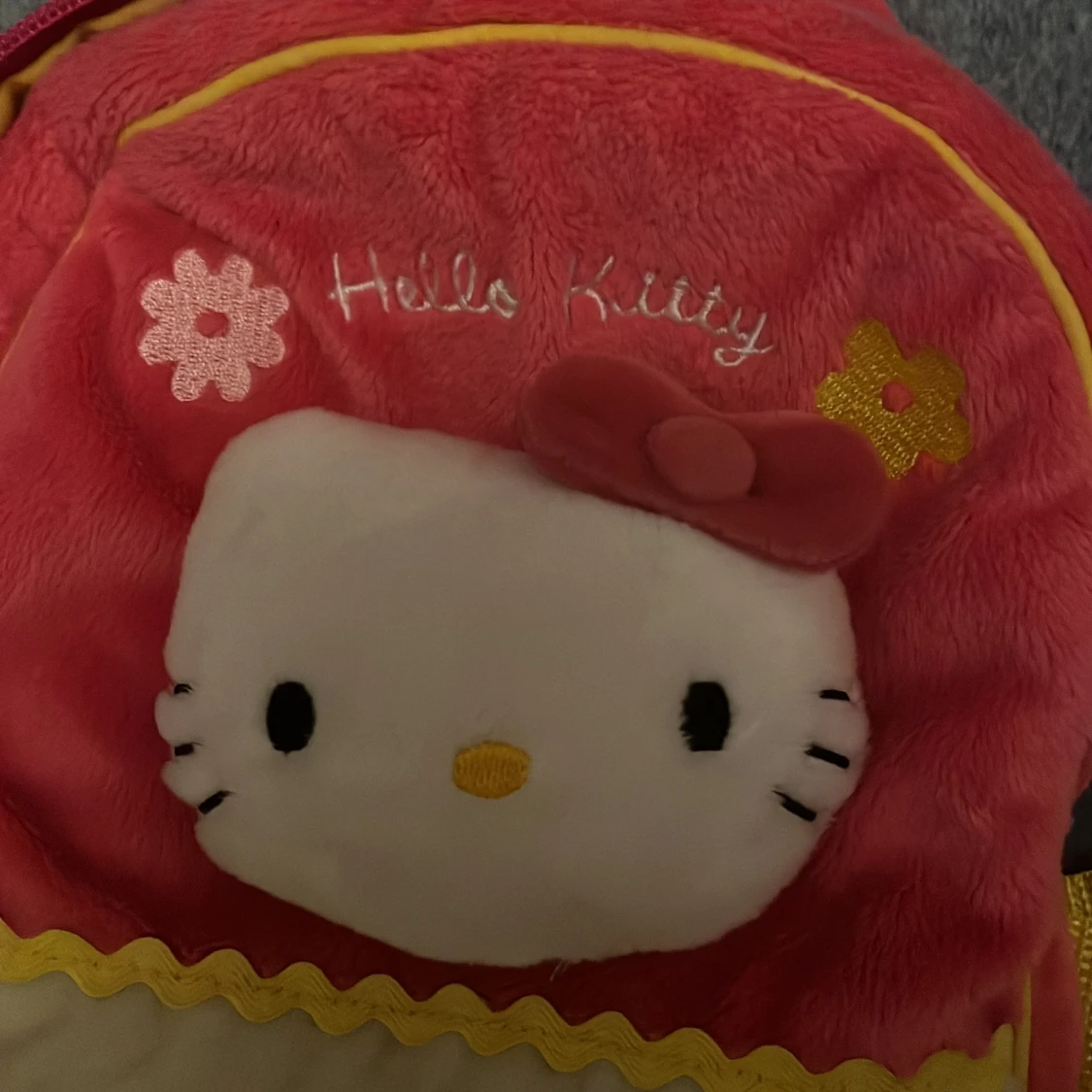 Hello Kitty rosa ryggsäck i plysch - 3
